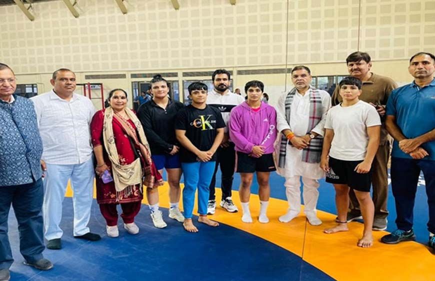 World Wrestling Championship: हरियाणा की 8 महिला पहलवान भारतीय टीम में शामिल, सर्बिया में करेंगी मुकाबला