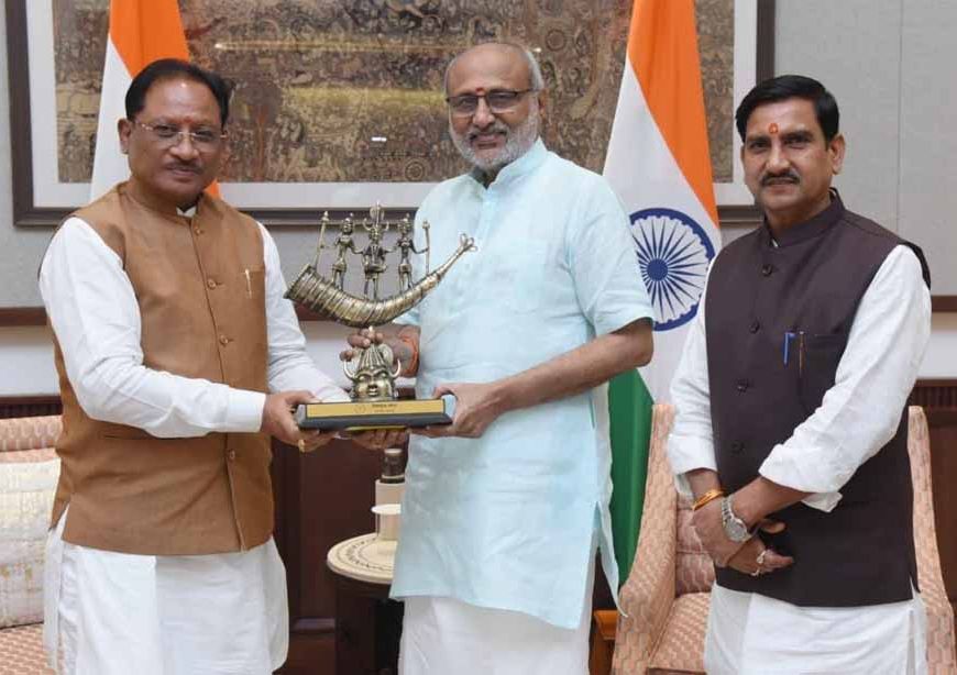 मुख्यमंत्री विष्णु देव साय की उपराष्ट्रपति राधाकृष्णन से सौजन्य मुलाकात, छत्तीसगढ़ राज्योत्सव में शामिल होने किया आमंत्रित