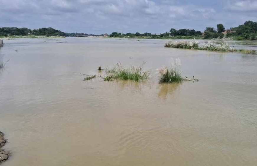 बूढ़ी गंडक का कहर: मुजफ्फरपुर में फिर बाढ़ का साया