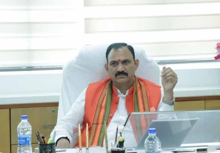 राज्यपाल के दौरे पर सियासी घमासान: मंत्री जायसवाल बोले—दो साल में सीएम साय और भूपेश बघेल के दौरे का लगा लें हिसाब