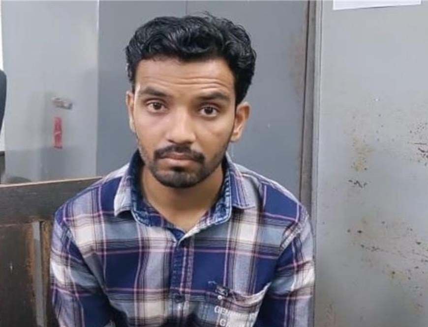 पन्ना में छुट्टी के बदले मांगी रिश्वत, लोकायुक्त ने लिपिक को रंगेहाथों दबोचा