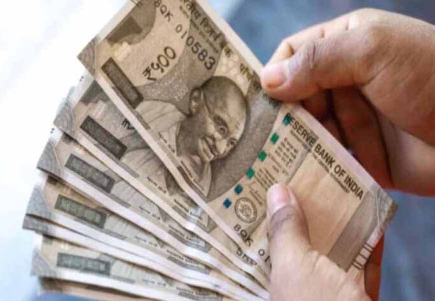 महीने के अंत तक पैसे क्यों खत्म हो जाते हैं? चाणक्य के 5 मंत्र सिखाएंगे धन की सही बचत
