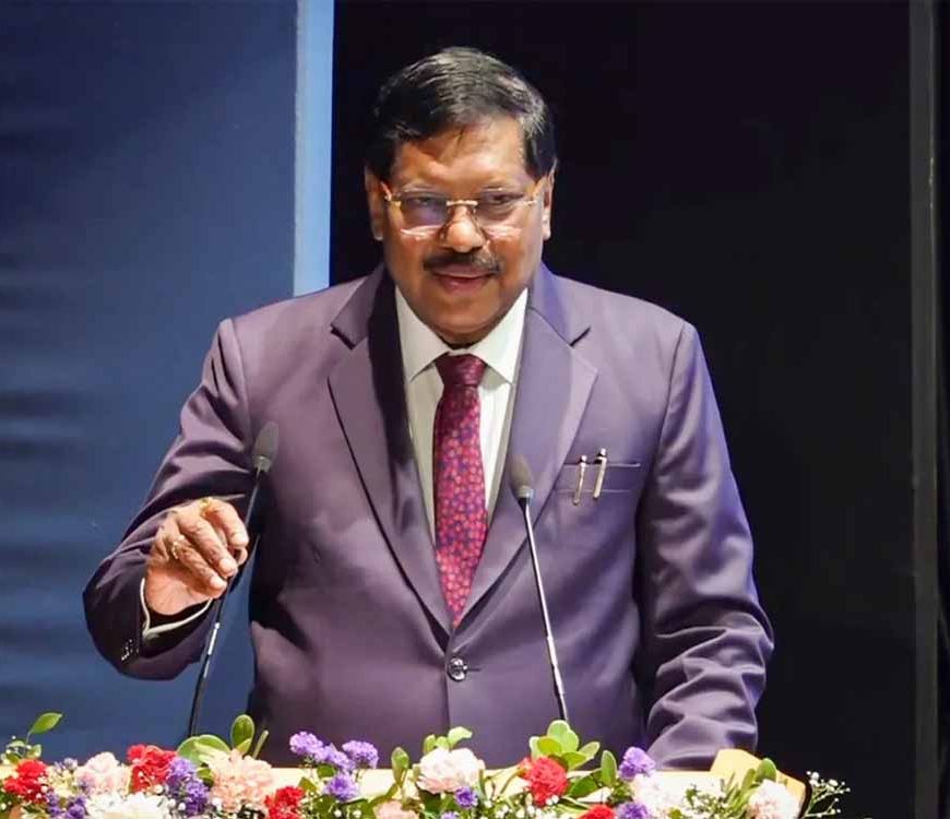 सुप्रीम कोर्ट का जूताकांड: CJI गवई ने तोड़ी चुप्पी, बोले- जो हुआ, उससे मैं स्तब्ध हूं