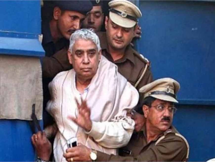 संत रामपाल को हाईकोर्ट से बड़ी राहत, कोर्ट ने याचिका स्वीकार कर दी