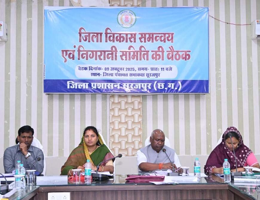 जनसेवा ही हमारा संकल्प - मंत्री लक्ष्मी राजवाड़े ने जनदर्शन में सुनी जनता की समस्याएँ, त्वरित निराकरण के दिए निर्देश