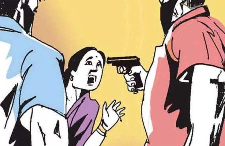 बदमाशों ने घर घुसकर परिवार को बनाया बंधक, लाखों की लूट, पुलिस जांच में जुटी