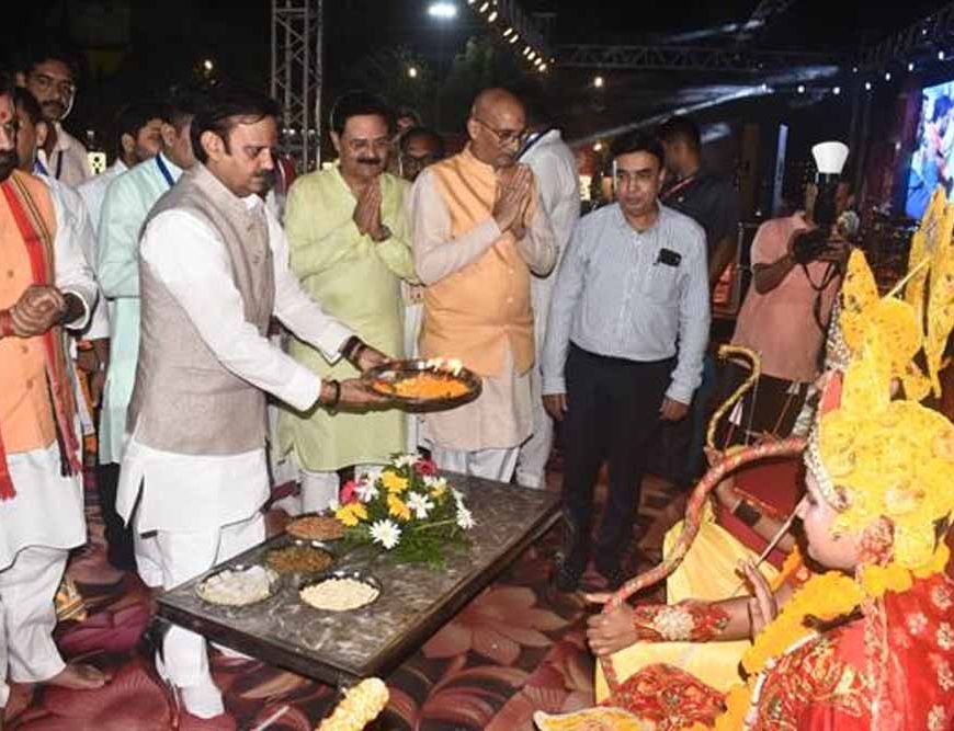 इतिहास के ज्ञान से ही हम सही भूमिका का निर्वहन कर सकेंगे : उप मुख्यमंत्री शुक्ल