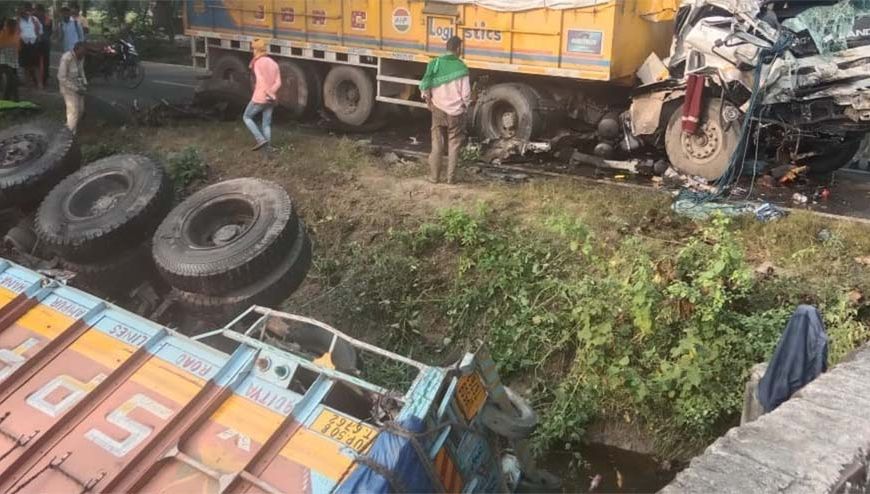 सासाराम में दो ट्रकों की भीषण टक्कर: झारखंड के चालक की मौत, यूपी के ड्राइवर की हालत गंभीर