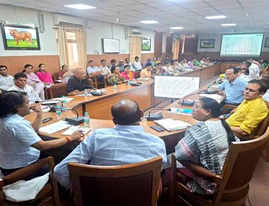 प्रदेश में दुग्ध उत्पादन को दोगुना करने के लक्ष्य को पूरा करने चलाया गया दुग्ध समृद्धि संपर्क अभियान