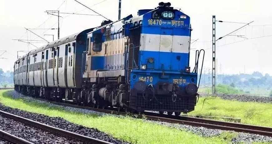 दीपावली-छठ से पहले रेल यात्रियों को बड़ा झटका, कई स्पेशल ट्रेनें रद्द