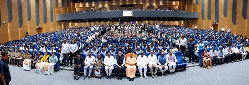 प्रतिभाशाली युवाओं से भरा उत्तर प्रदेश ‘विकसित भारत’ के निर्माण में निभाएगा अग्रणी भूमिका : सीएम योगी