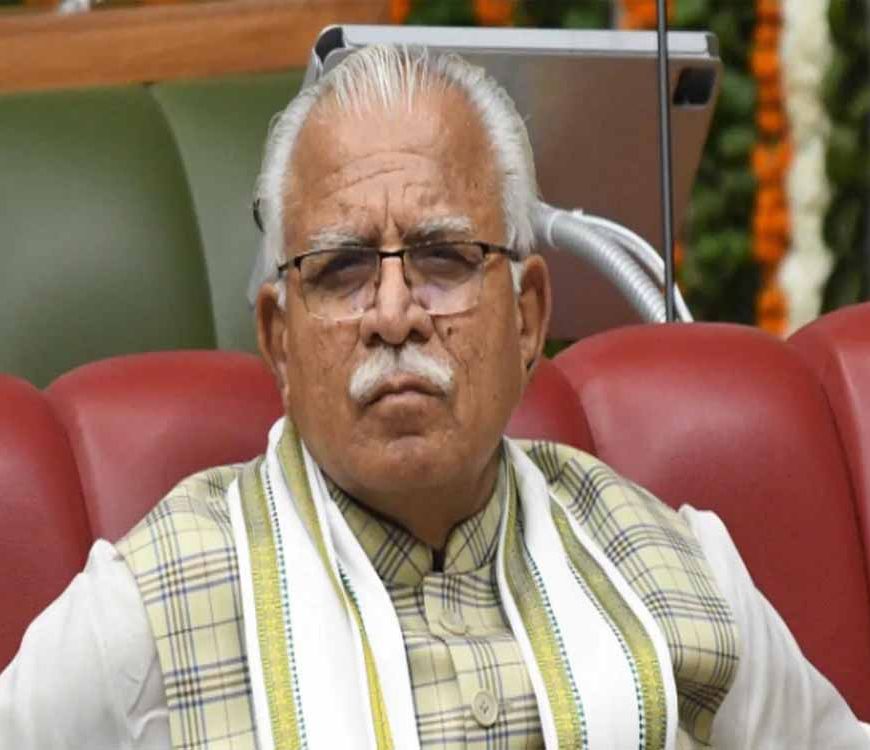 PS पूरन कुमार सुसाइड केस: हालात संभालने मैदान में उतरे मनोहर लाल खट्टर, करीबी सहयोगियों को भेजा
