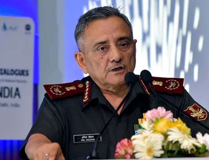 CDS जनरल अनिल चौहान का सख्त संदेश: 'अब युद्ध की परिभाषा बदल गई, भारत आतंक के आगे नहीं झुकेगा'