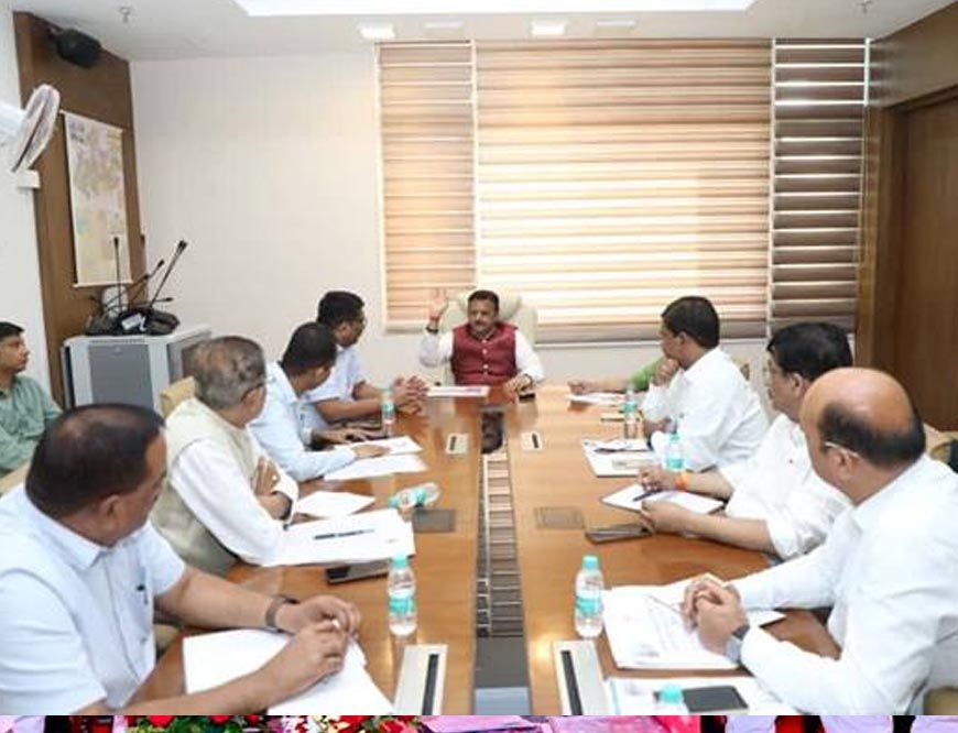 नल-जल योजनाओं को समयावधि में पूर्ण करें, क्रियान्वित योजनाओं का विधिवत संचालन एवं संधारण करें: उप मुख्यमंत्री  शुक्ल