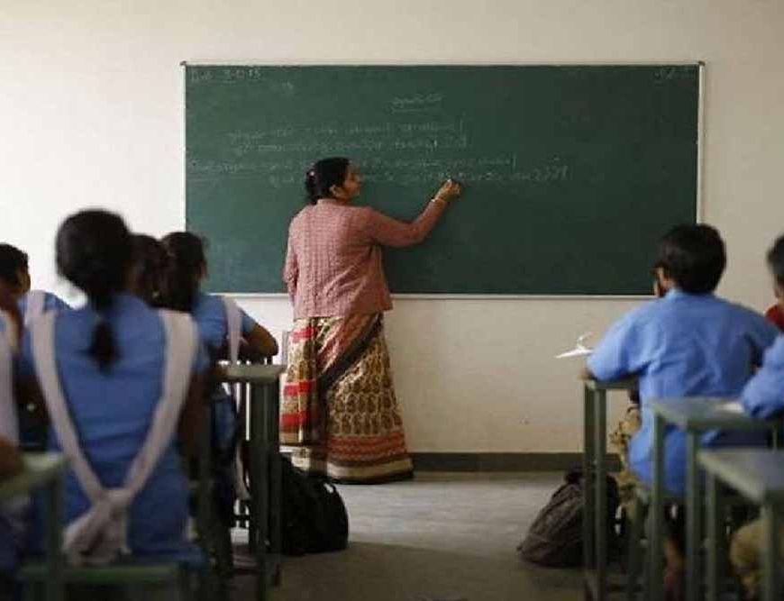 अब शिक्षक बने डॉक्टर? जाब के स्कूलों में बच्चों के साथ अभिभावकों का बीपी भी जांचेंगे टीचर!