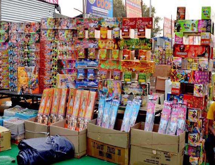 महासमुन्द : जिले में संचालित समस्त स्थायी एवं अस्थायी पटाखा दुकानों में अग्नि सुरक्षा के संबंध में सावधानियां बरतने के निर्देश