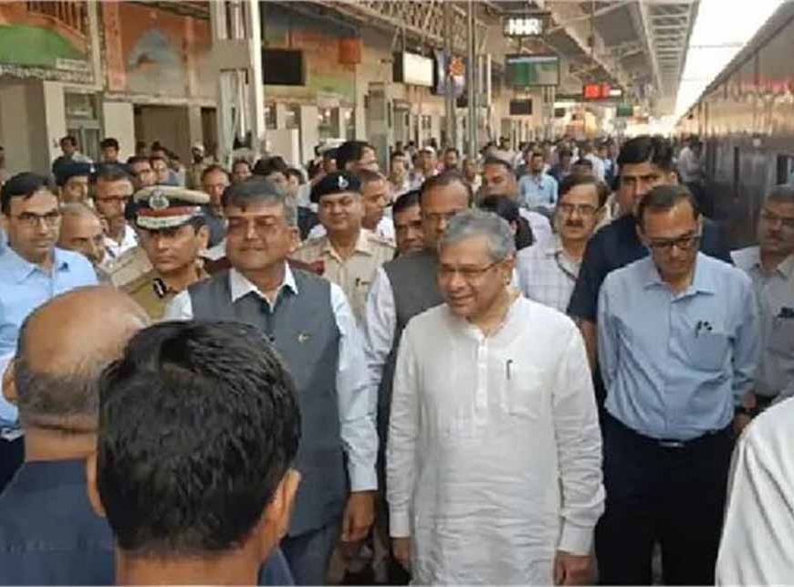 रेल मंत्री अश्विनी वैष्णव रेवाड़ी पहुंचे, दिल्ली-जयपुर ट्रैक का किया विशेष निरीक्षण