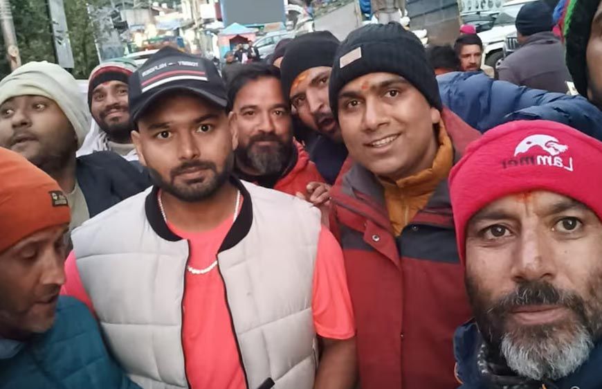 गंगोत्री धाम पहुंचे ऋषभ पंत, टीम इंडिया में वापसी के लिए की प्रार्थना, फैन्स का जीता दिल