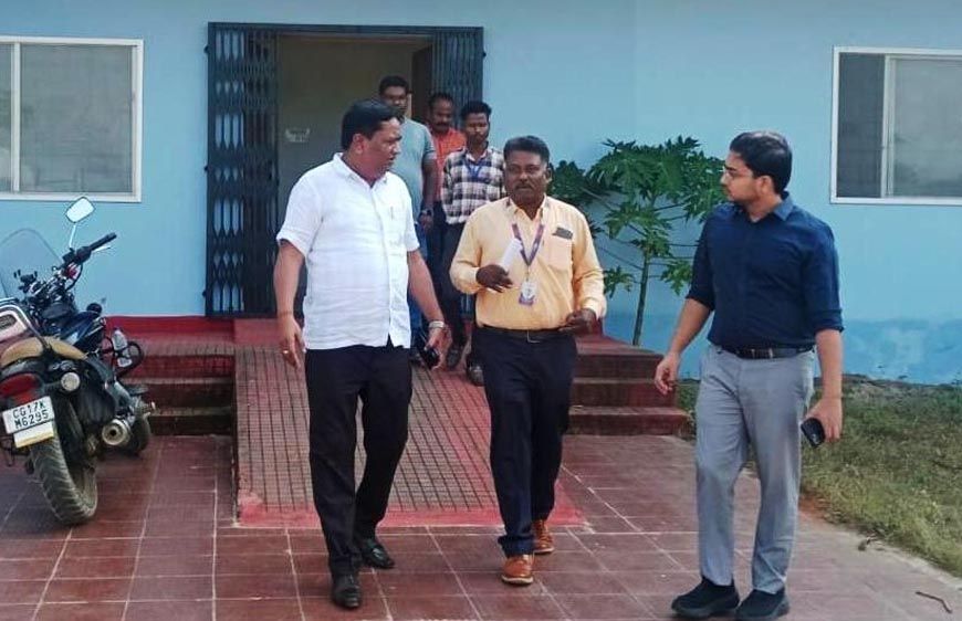 रायपुर : आड़ावाल नक्सल पुनर्वास केंद्र नवां बाट में आत्मसमर्पित माओवादियों को मिल रहा आजीविका प्रशिक्षण