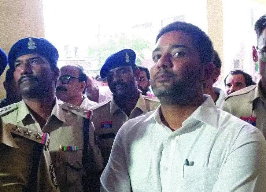 जेल में बेटे की दिवाली, मुलाकात की इजाज़त नहीं मिली; भूपेश बघेल बोले- ये सब मोदी-शाह की कृपा है