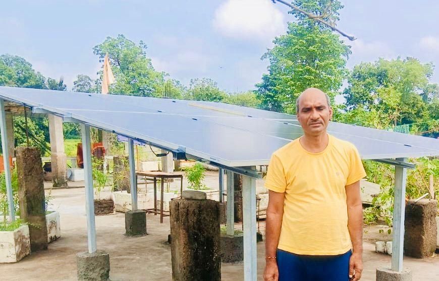 रायपुर : सूर्यघर मुफ्त बिजली योजना से रोशन हुआ दिनेश का घर