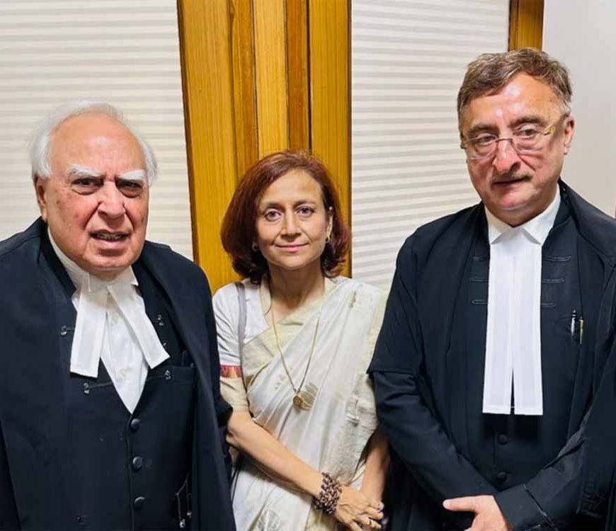 वो मेरा पीछा कर रहे मीलॉर्ड! सोनम वांगचुक की पत्नी ने SC से की इंसाफ की गुहार