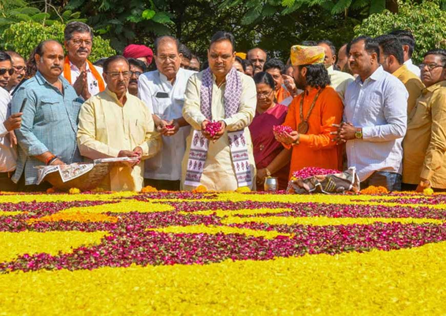 मुख्यमंत्री भजनलाल शर्मा ने पूर्व उपराष्ट्रपति स्व. भैरों सिंह शेखावत को श्रद्धांजलि अर्पित की