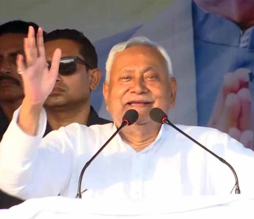 तेजस्वी के ‘जीविका दीदी’ वादे पर नीतीश का सीधा जवाब, राजनीति में चला ‘तीर’