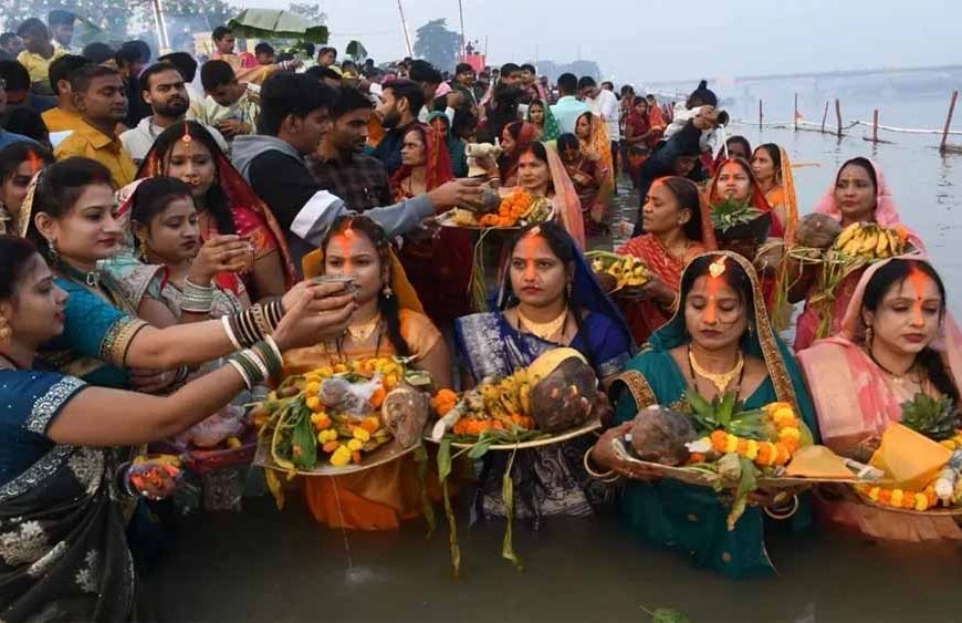 Chhath Puja 2025: 36 घंटे का निर्जला व्रत रखने से पहले जानें ये सेहत मंत्र, वरना बिगड़ सकती है तबीयत!