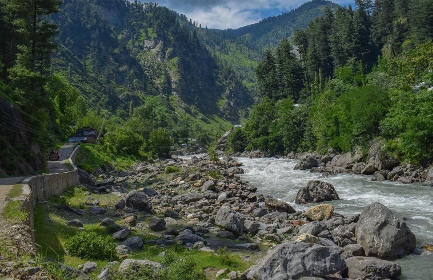 भारत के बाद अब अफगानिस्तान ने भी पाकिस्तान को दी चुनौती, कुनार नदी पर बांध बनाने की योजना