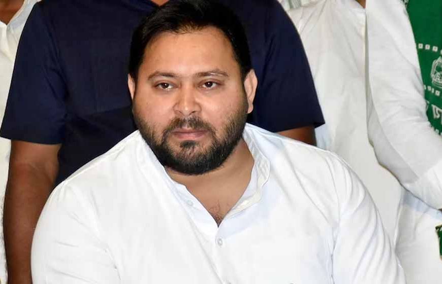 तेजस्वी का सियासी तंज: बिहार को बिहारी चलाएगा, बाहरी नहीं — बीजेपी पर तीखा हमला, नीतीश पर नरमी