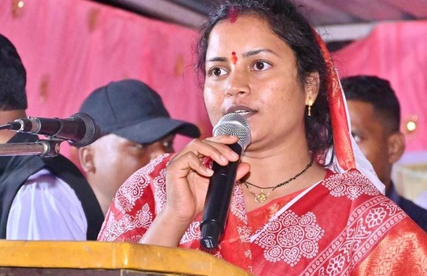 रायपुर : मंत्री श्रीमती लक्ष्मी राजवाड़े ने रजवार समाज के उत्कृष्ट विद्यार्थियों का किया सम्मान