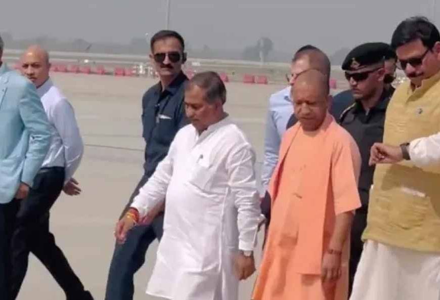 नोएडा इंटरनेशनल एयरपोर्ट का निरीक्षण: CM योगी ने तैयारियों का लिया जायजा