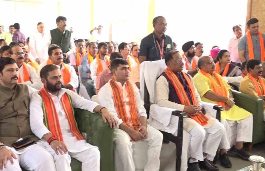 मुख्यमंत्री साय ने सुनी ‘मन की बात’, छत्तीसगढ़ का उल्लेख करने पर प्रधानमंत्री मोदी का धन्यवाद किया