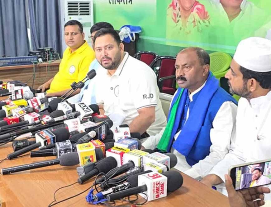 तेजस्वी का बड़ा ऐलान: चुनाव जीतने पर पंचायत प्रतिनिधियों को पेंशन देने का वादा