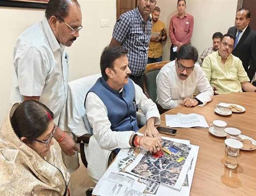 हिनौती गौधाम में संरक्षित शत प्रतिशत गौवंश का पंजीयन करायें : उप मुख्यमंत्री  शुक्ल