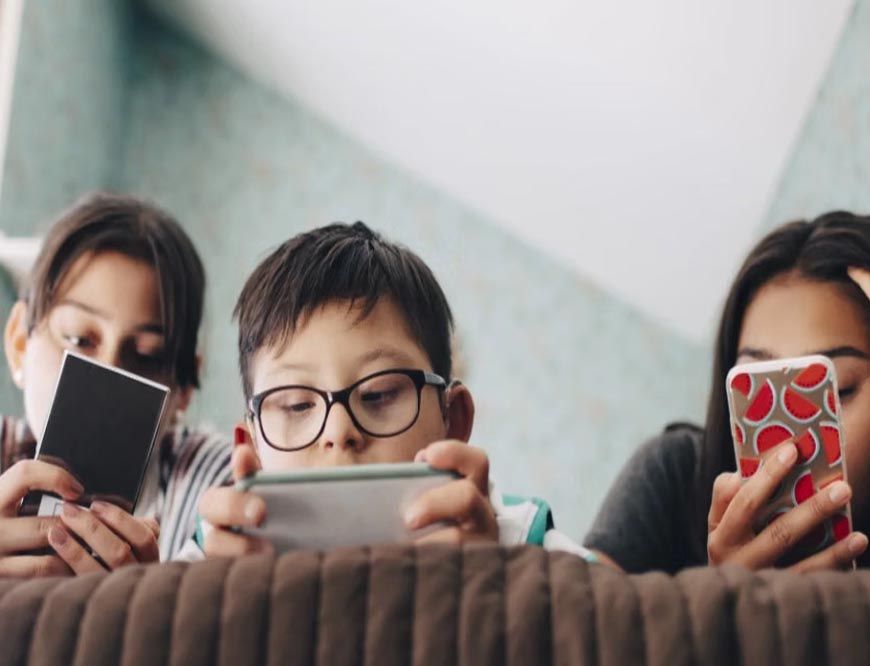 ऑस्ट्रेलिया ने 16 साल से कम उम्र के बच्चों पर सोशल मीडिया बैन लगाया, Meta और TikTok ने जताई चिंता
