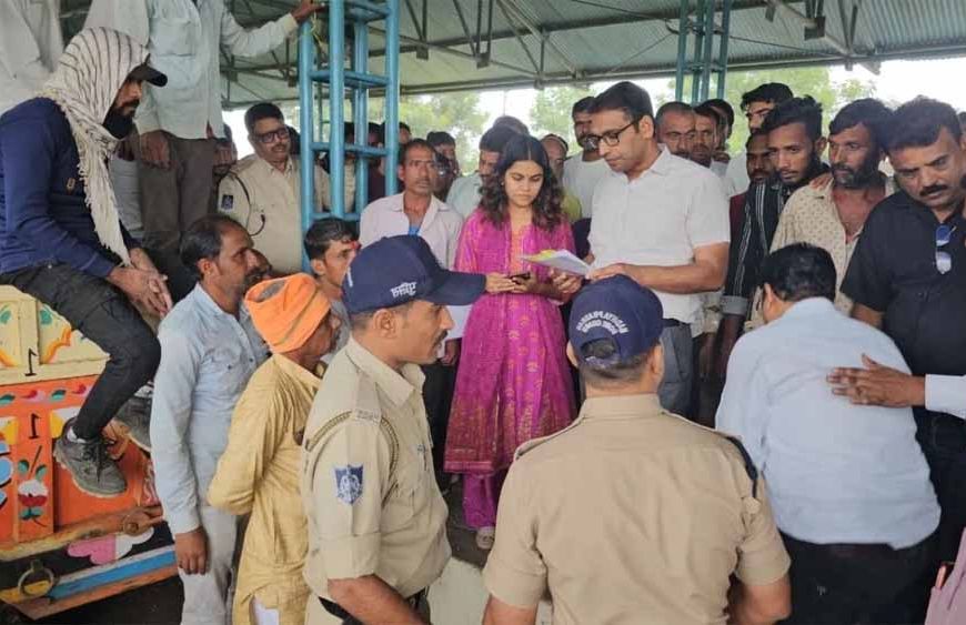 प्याज दो रुपए किलो, किसान बेहाल! बोले- ट्रक का किराया भी नहीं निकल रहा