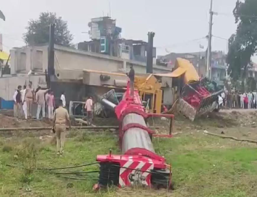 धार: पिथमपुर-सागौर रेलवे ब्रिज निर्माण में क्रेन पलटी, दो की मौत