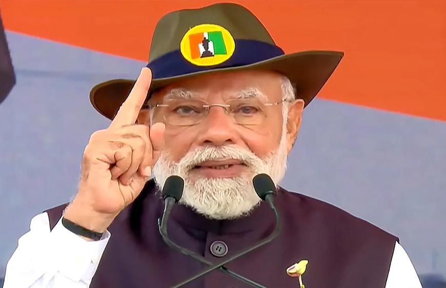 PM बोले: हमने मुलायम-प्रणब का किया सम्मान, कांग्रेस आंबेडकर का भी करती रही अपमान