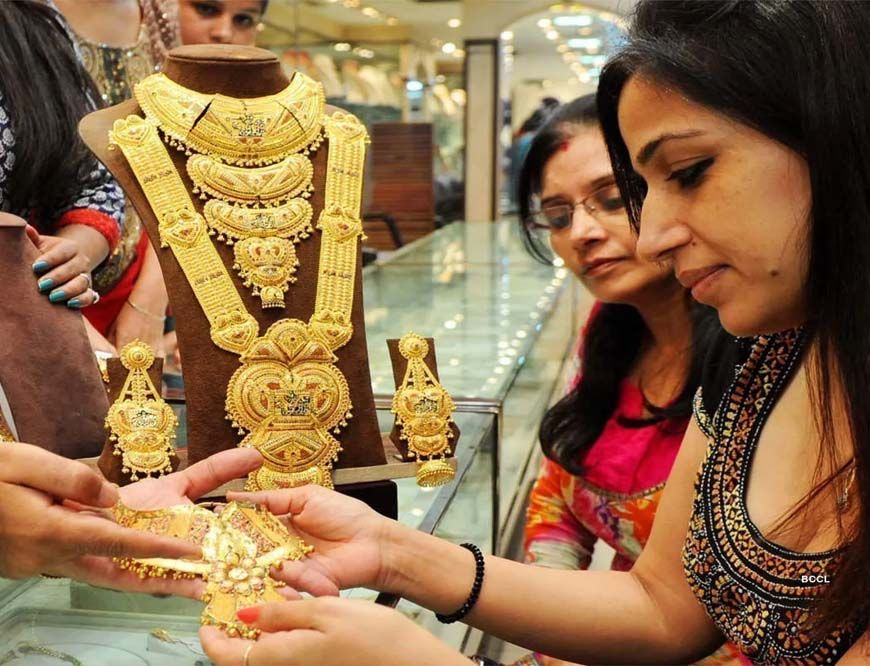 Gold रेट में उछाल, चांदी के दाम भी बढ़े; 22-24 कैरेट सोने की कीमतें जानें