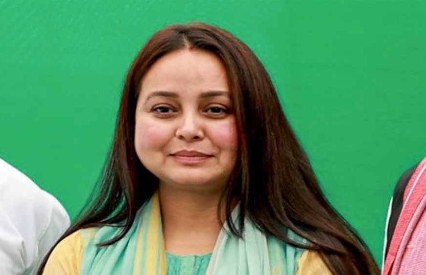 खेसारी पर विवादित बयान से भड़कीं रोहिणी, कंगना, पवन और रवि किशन का नाम लेकर बोलीं तीखी बात