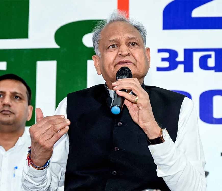 26 सेकेंड में जारी हुआ NDA का घोषणापत्र, कांग्रेस बोली- झूठ का पुलिंदा!