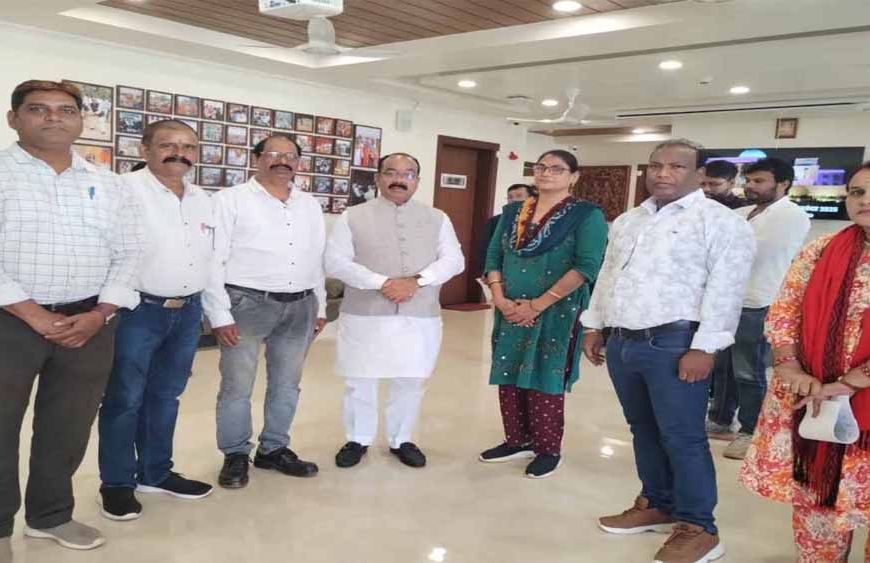 BRP विशेष शिक्षक संघ में नाराजगी, डिप्टी सीएम से संविलियन की उठी मांग