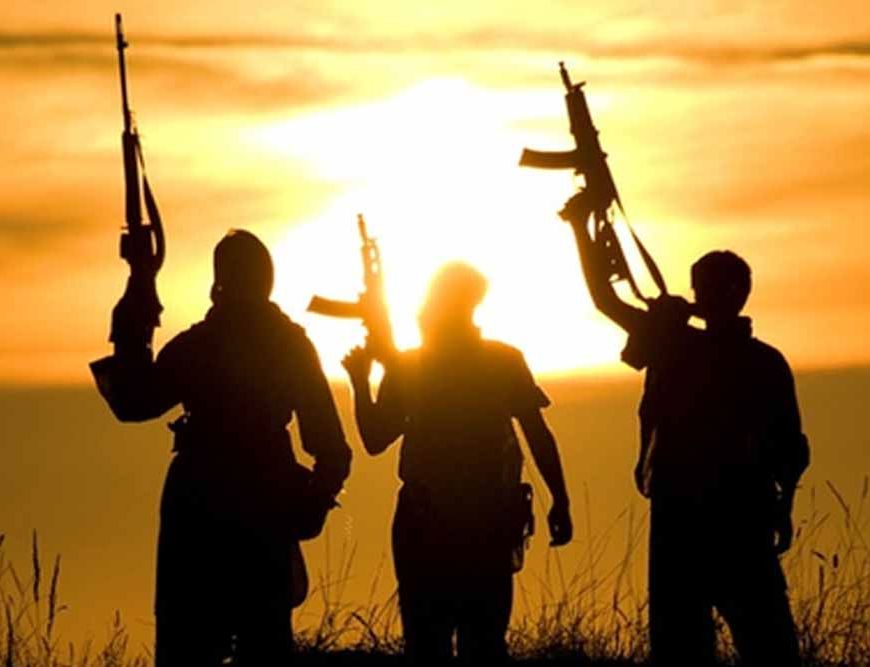 पाकिस्तान की नई साजिश! ISIS के 1,000 आतंकियों को दे रहा ट्रेनिंग, कश्मीर बना टारगेट