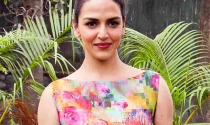 ‘मैं जो हूं, आपकी वजह से हूं’, बर्थडे पर माता-पिता को याद कर इमोशनल हुईं ईशा देओल