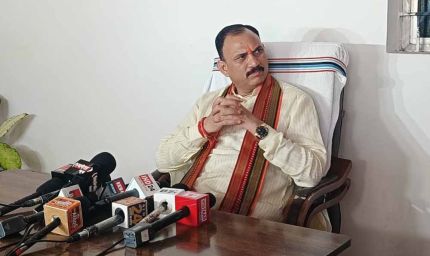 अमानक दवाइयों पर सख्त रुख: स्वास्थ्य मंत्री बोले – लापरवाही करने वालों पर होगी कार्रवाई