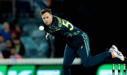 अभिषेक शर्मा शानदार बल्लेबाज हैं, उन्हें जल्द आउट करना होगा — ऑस्ट्रेलियाई स्पिनर मैट कुहनेमन