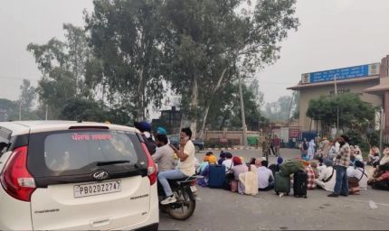 पाकिस्तान ने 14 हिंदू तीर्थयात्रियों को लौटाया, गुरु नानक देव के जन्मोत्सव में जाने से रोका