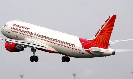 मुंबई-लंदन एयर इंडिया फ्लाइट में तकनीकी खराबी, घंटों फंसे यात्री